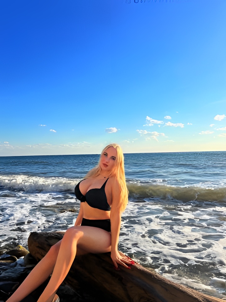 Арнелла привлекательная девушка из Калуги цена от 2000 руб