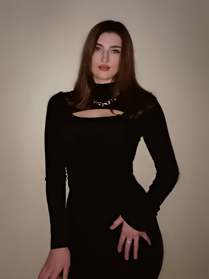 Азалия привлекательная девушка из Калуги цена от 4000 руб