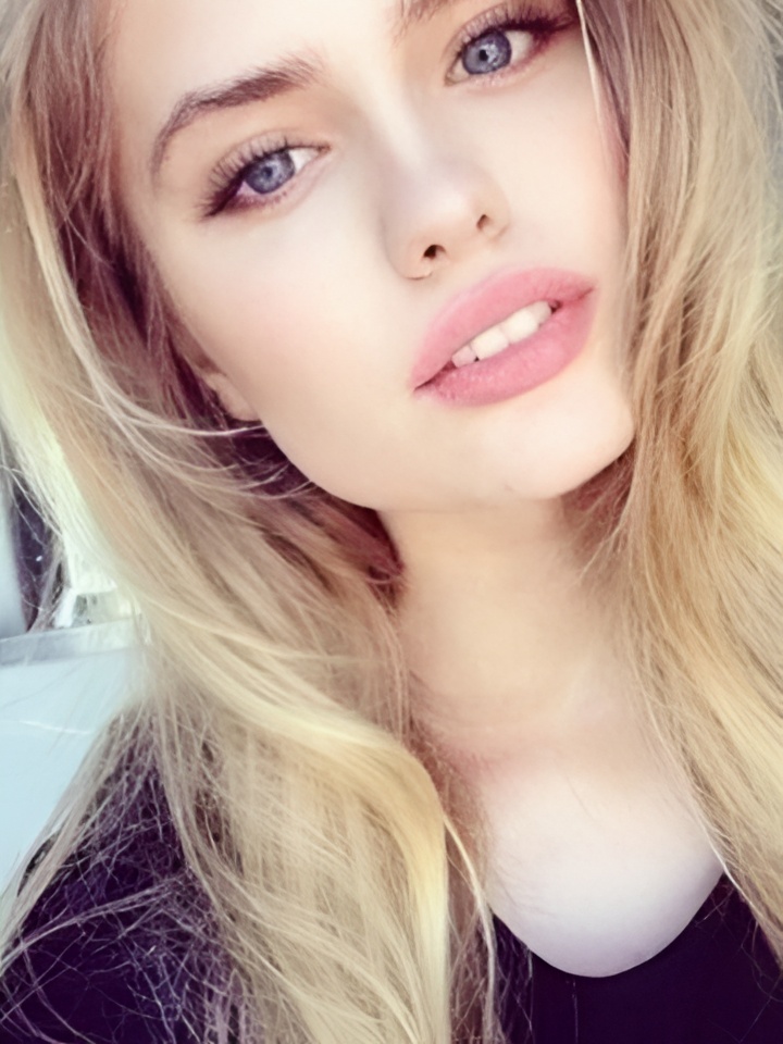 Роза привлекательная девушка из Калуги цена от 2000 руб