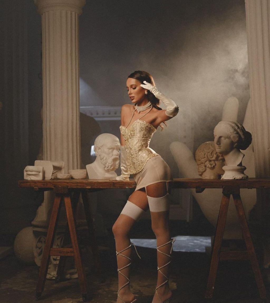 Анюта привлекательная девушка из Калуги цена от 7000 руб